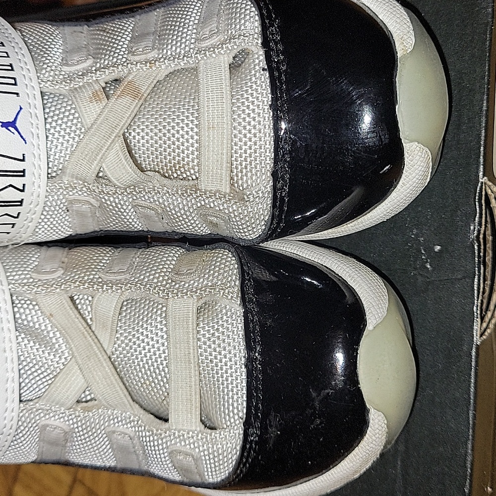 Jordan 11 Retro - Picture 3 of 9